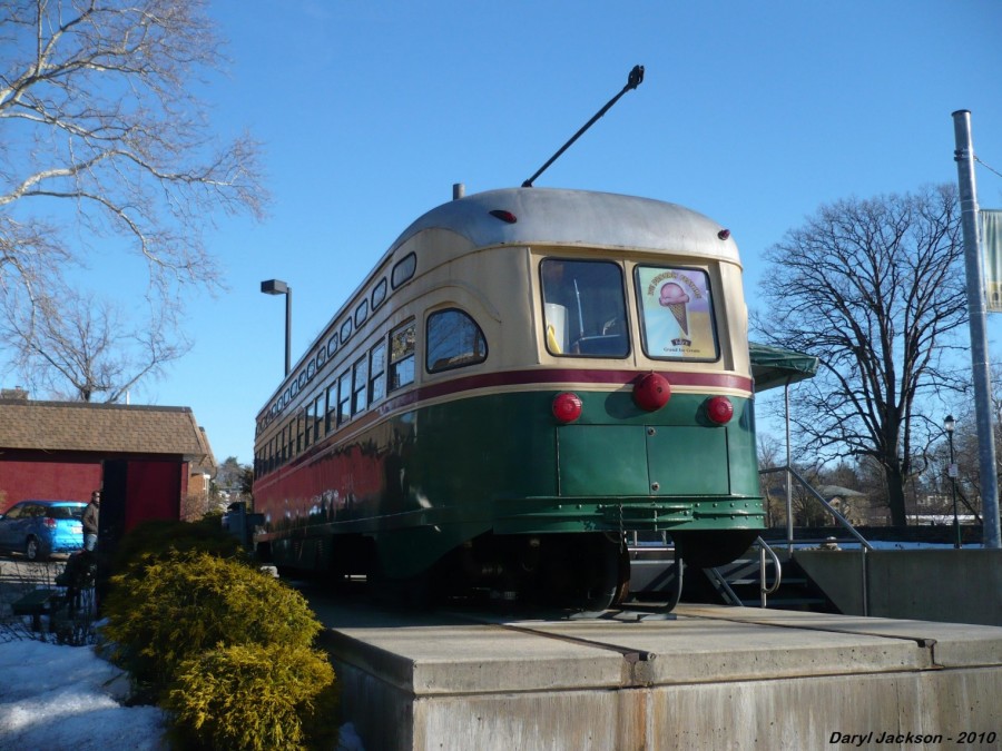 2134
At the trolley car diner. Photo by Daryl Jackson
