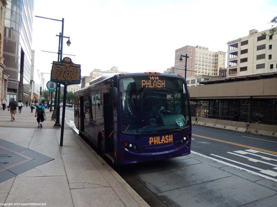 2014 New Flyer MiDi MD35 #1414
At 12th and Market Street

6/6/2015

